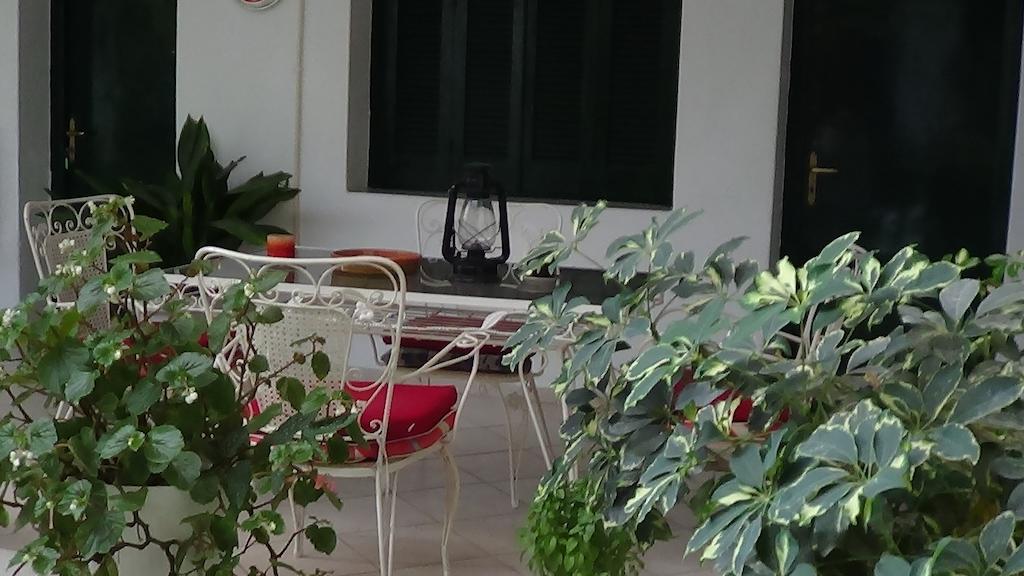 Mouroukis Rooms Loutra Edipsou  Exterior foto